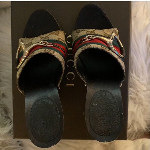 GUCCI
Beige/Ebony GG Canvas Vintage Web Horsebit Wood Mule Slide Sandals - Picture 11 of 17
